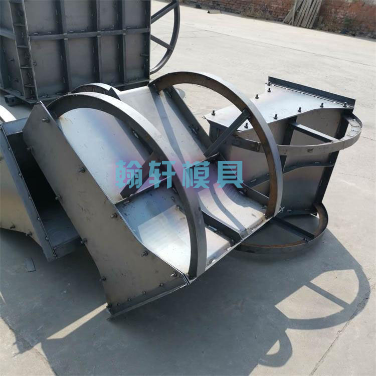 水泥隔离墩半岛（中国）